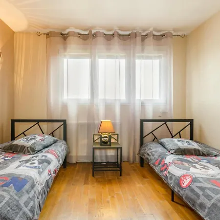 Romilly-sur-seine, 3 Pieces, 4 Personnes - Fr-1-543-95