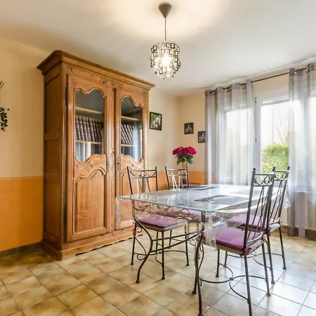 Romilly-sur-seine, 3 Pieces, 4 Personnes - Fr-1-543-95